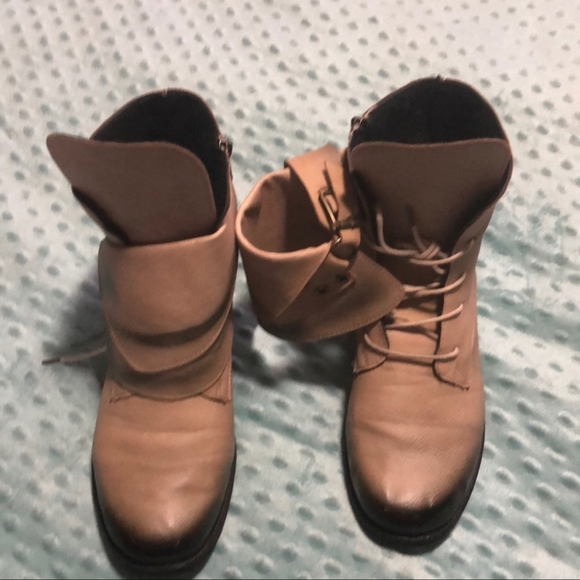 Funky boots (Sz 11) but a small size 11 - Picture 4 of 5